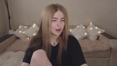 ViolettaOtis online show from September 29, 11:26 am