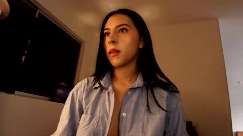 Violetta....Follow me in Twitter... online show from September 30, 11:16 am