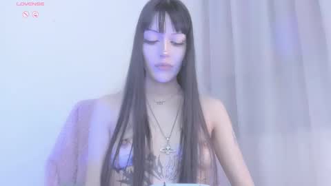 Violett online show from October 18, 5:32 am