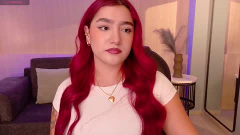 Violett Castel online show from November 3, 7:40 pm