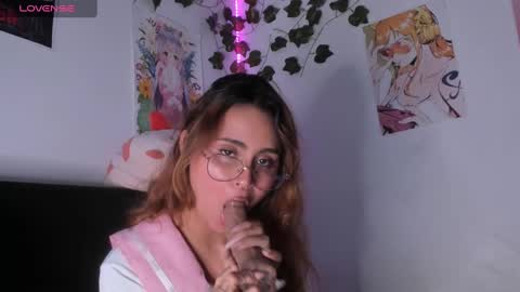 Violette  online show from February 12, 8:50 pm