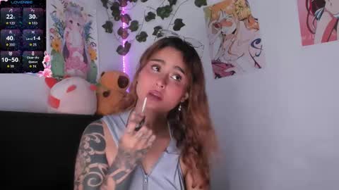 Violette  online show from February 9, 3:45 pm