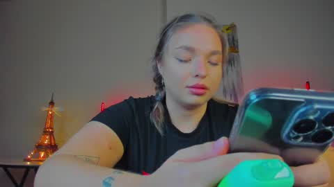 Violla online show from February 6, 9:22 am