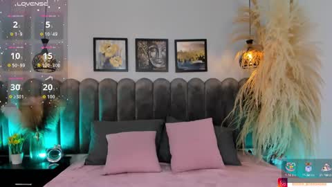 VIOLLET online show from October 1, 9:42 pm