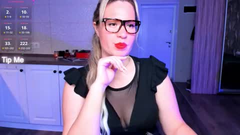  VelvettTime  online show from October 1, 11:15 am