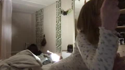 viv983161 online show from November 22, 3:53 am