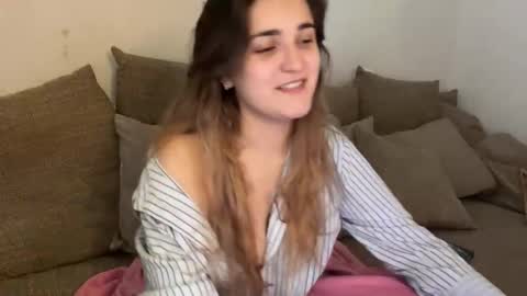 vivalenti_kiss online show from September 18, 11:53 am