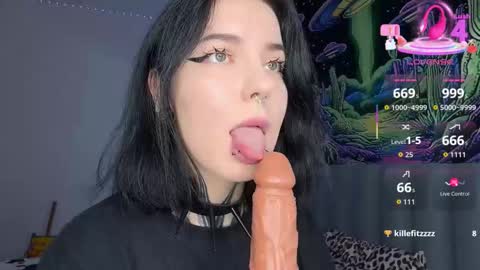 Vivi   online show from October 15, 10:23 pm