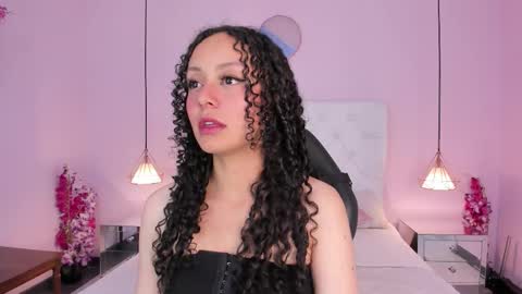 Vivi online show from February 6, 4:05 am