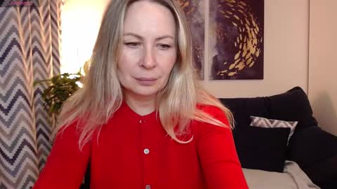 Vivian online show from October 1, 6:24 pm