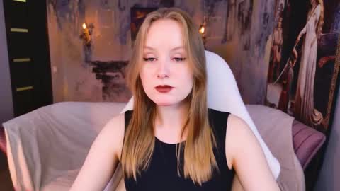 Vivien online show from March 22, 8:20 am