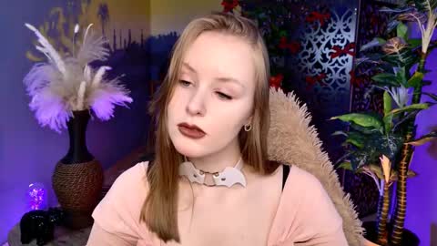 Vivien online show from February 18, 9:08 am