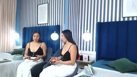 Vivian  online show from October 27, 12:55 pm