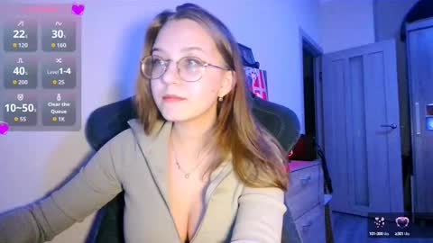 vivivivikkie online show from September 19, 8:41 pm