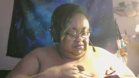 vivvimarionette online show from March 16, 9:08 pm