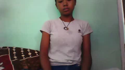 vounialdy online show from February 8, 5:40 am