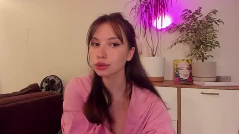 voyliza online show from September 29, 11:48 am