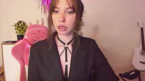 voyliza online show from October 3, 1:49 pm