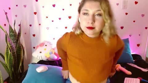 kitty SUPORT ME AND MY BABY SINGLE MOMY online show from February 7, 6:56 am