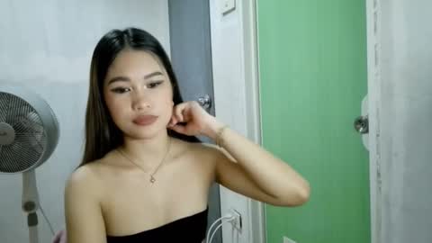 wangi_wangi online show from February 13, 7:15 pm