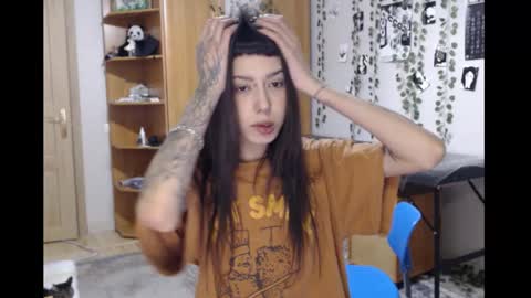 Mina online show from February 22, 6:53 pm