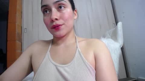 we_we77 online show from December 22, 10:47 pm