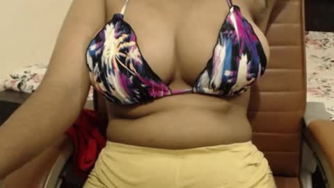 mina online show from September 26, 11:08 am