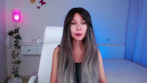 Wendi Foster online show from October 7, 5:17 pm