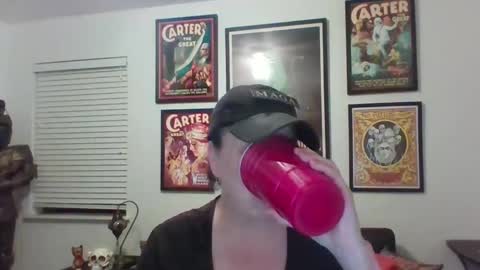 WendyCU online show from February 16, 7:04 am