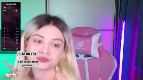 Wendy online show from March 23, 5:19 pm