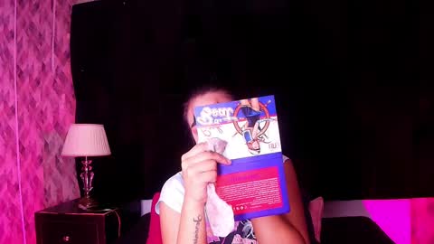 WEN SHENG online show from October 6, 7:40 pm