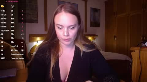 Lana online show from May 10, 8:22 pm