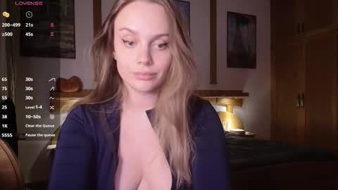 Lana online show from October 23, 8:04 pm