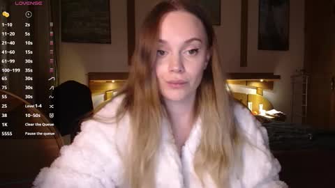 Lana online show from November 22, 9:50 pm