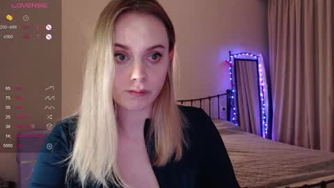 Lana online show from February 19, 6:10 pm