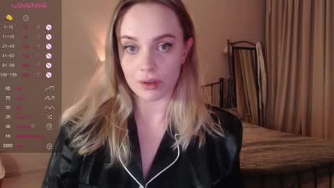 Lana online show from February 25, 5:30 pm