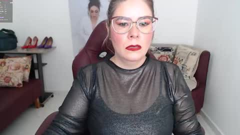 Diva online show from January 7, 7:28 pm