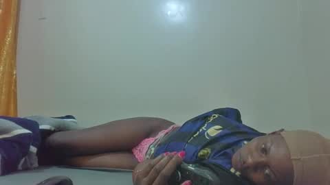 wetberry20 online show from October 29, 6:29 am