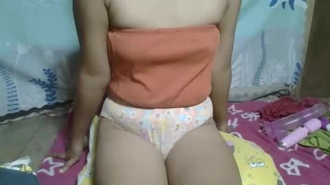 wetfussy_4u online show from November 13, 6:29 pm