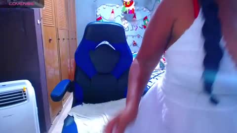 gina online show from December 15, 8:15 pm