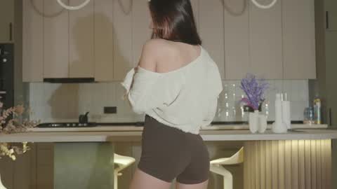 Naomi online show from November 20, 2:34 am