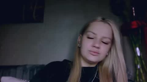 whitehex666 online show from February 28, 7:24 pm