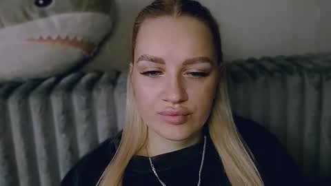 whitehex666 online show from March 4, 11:50 am