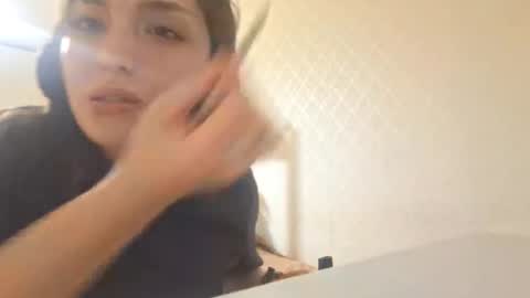 Cindy online show from March 31, 3:45 pm