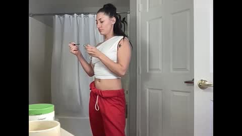 iamwhitneyoc online show from January 10, 7:32 pm