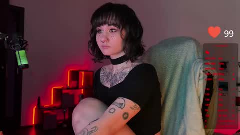 iggy iggz online show from March 9, 10:30 pm