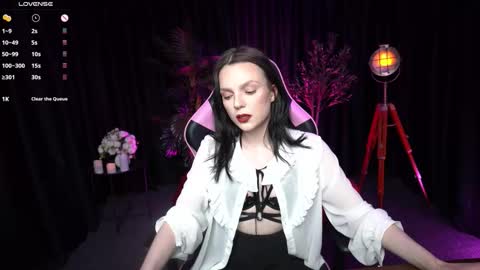 Alice online show from March 25, 4:32 pm