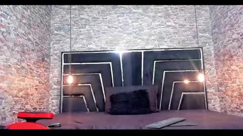 wild_firee_ online show from June 29, 11:54 am