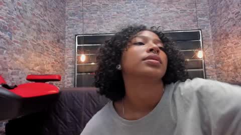 wild_firee_ online show from July 28, 11:28 am