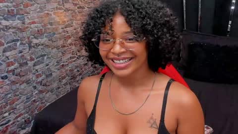 wild_firee_ online show from July 28, 3:21 pm